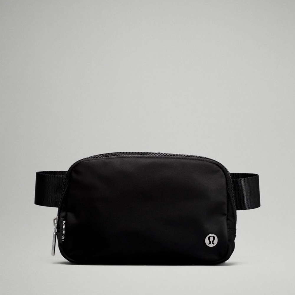 Lululemon Fanny Pack!!